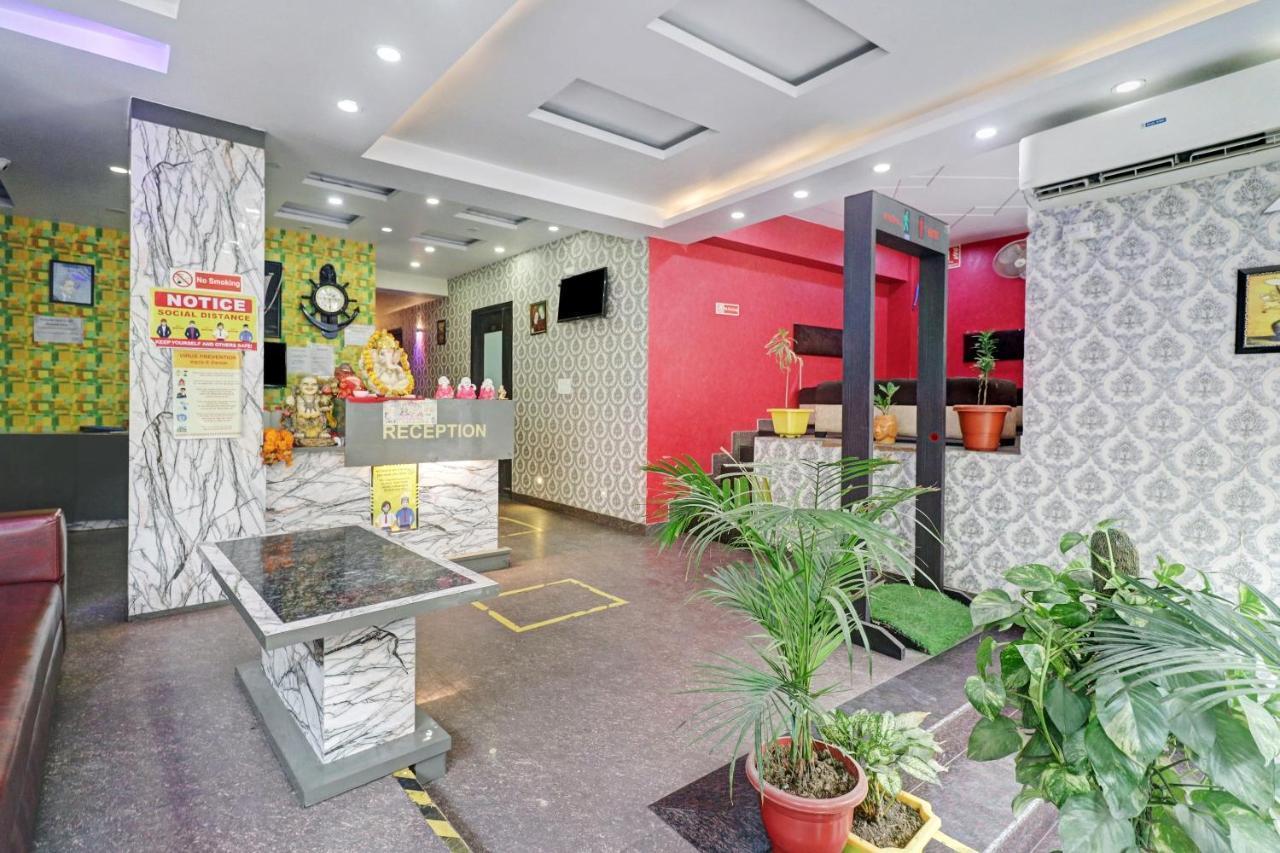 Oyo 12675 Hotel Star Inn New Delhi Eksteriør billede