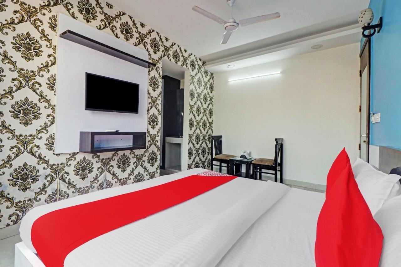 Oyo 12675 Hotel Star Inn New Delhi Eksteriør billede